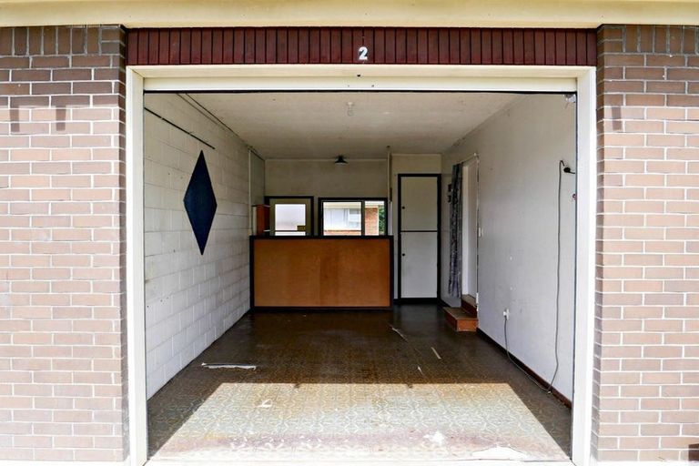 Photo of property in 2/10 Pamela Place, New Lynn, Auckland, 0600