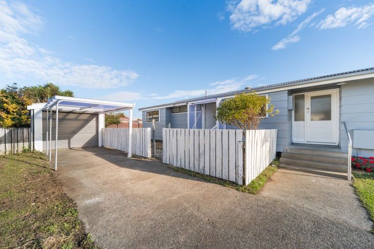 Photo of property in 114 Tremaine Avenue, Westbrook, Palmerston North, 4412