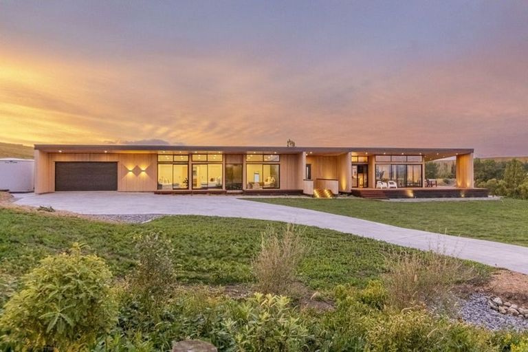 Photo of property in 47 Waiou Road, Waipukurau, 4281