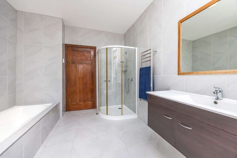 Photo of property in 27 Church Hill Road, Port Albert, Wellsford, 0973