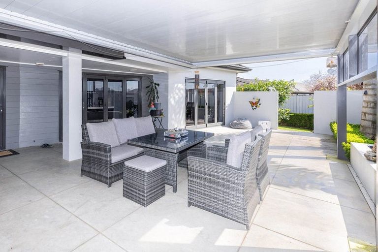 Photo of property in 15 Naomi Place, Cambridge, 3434