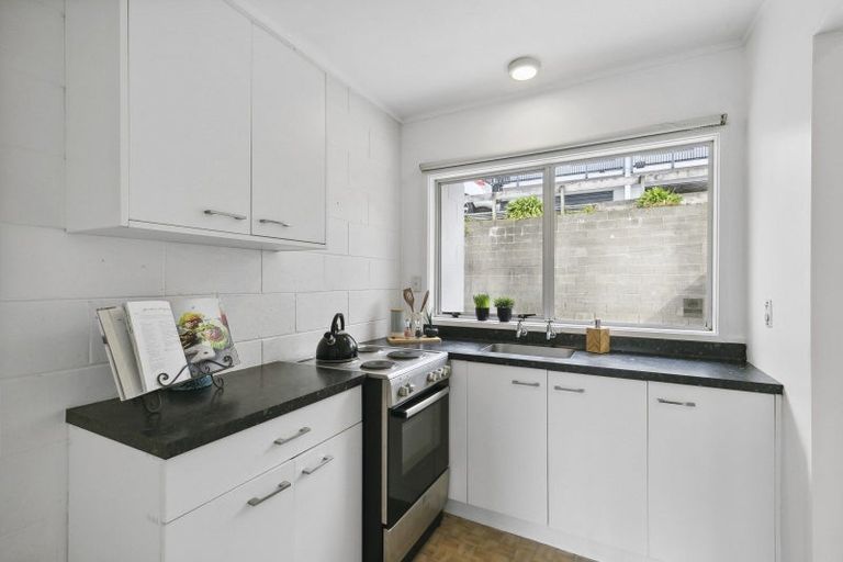 Photo of property in 74u5 Dominion Park Street, Johnsonville, Wellington, 6037