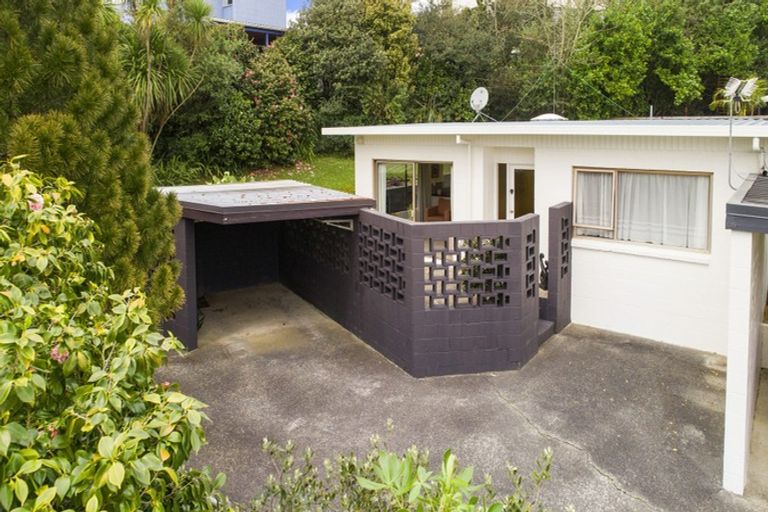 Photo of property in 54 Mayfair Crescent, Mairangi Bay, Auckland, 0630