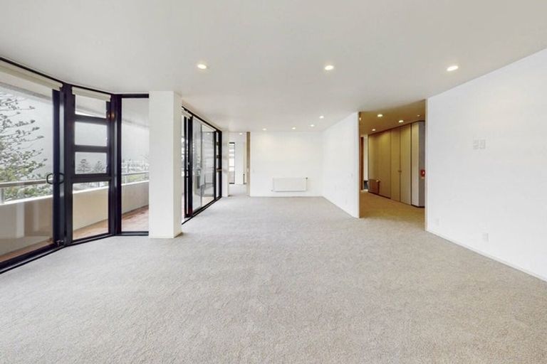 Photo of property in 260u6 Oriental Parade, Oriental Bay, Wellington, 6011