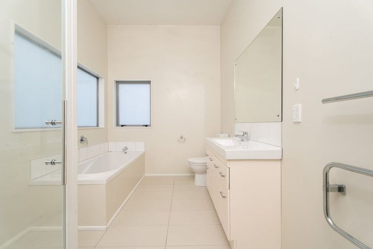 Photo of property in 34a Erlestoke Crescent, Churton Park, Wellington, 6037