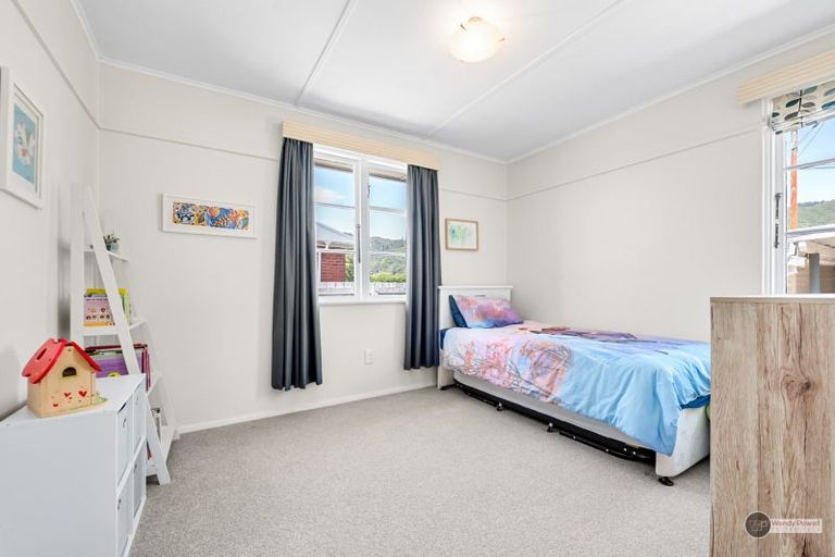 Photo of property in 40 Hewer Crescent, Naenae, Lower Hutt, 5011