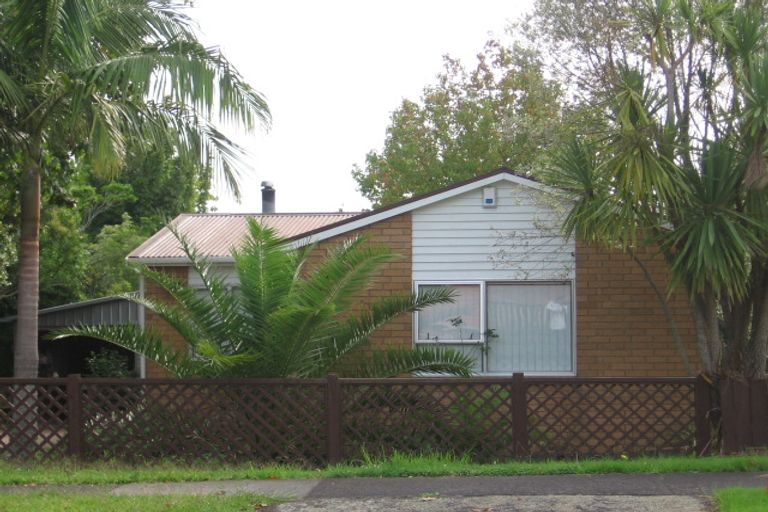 Photo of property in 24 Blacklock Avenue, Henderson, Auckland, 0612