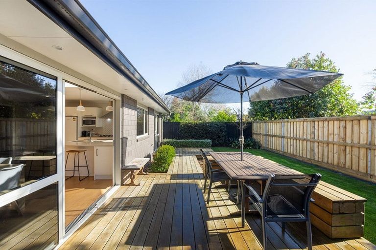 Photo of property in 28c Hamilton Road, Cambridge, 3434