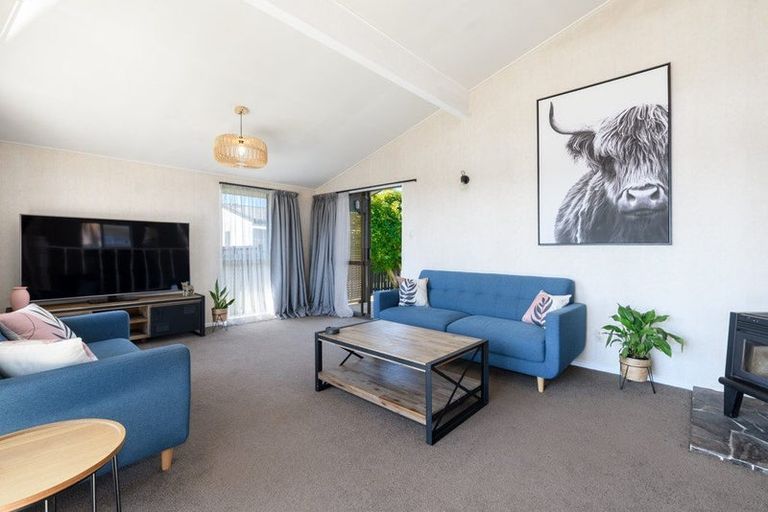 Photo of property in 13 Nicolas Place, Judea, Tauranga, 3110