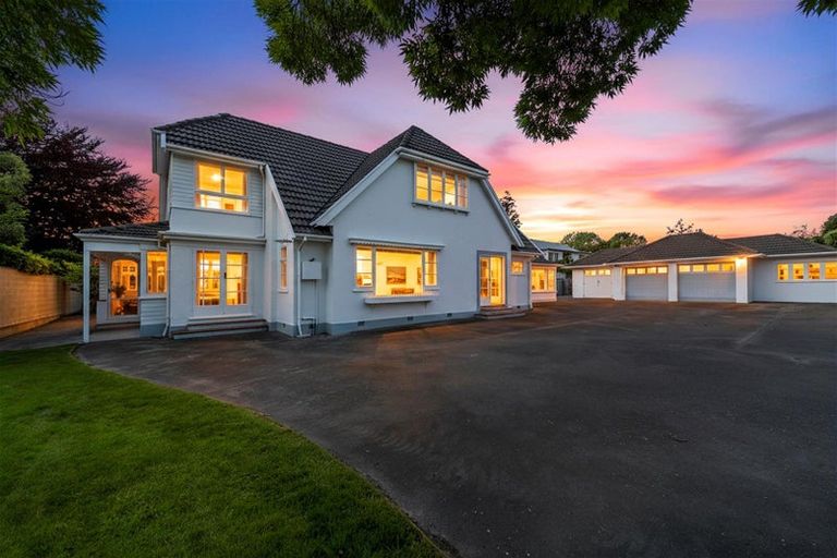Photo of property in 66 Clyde Road, Ilam, Christchurch, 8041