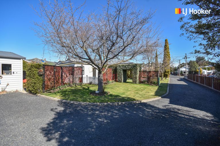 Photo of property in Annie Brydon Village, 97-99 Argyle Street, Hawera, 4610