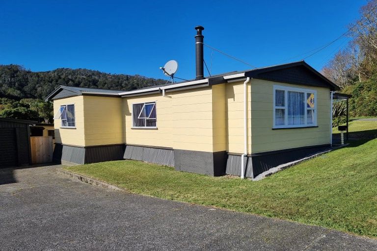 Photo of property in 4-6 Ross Street, Dunollie, Runanga, 7803