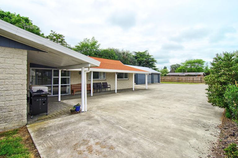 Photo of property in 476 High Street South, Carterton, 5713