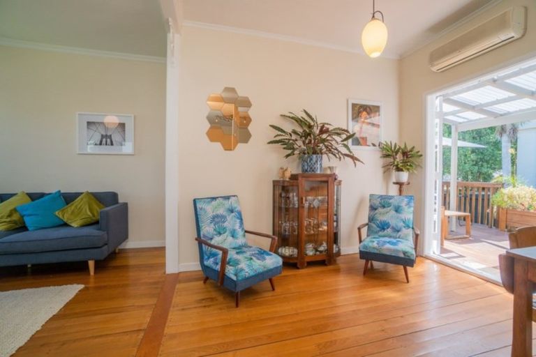 Photo of property in 24 Gardner Avenue, New Lynn, Auckland, 0600