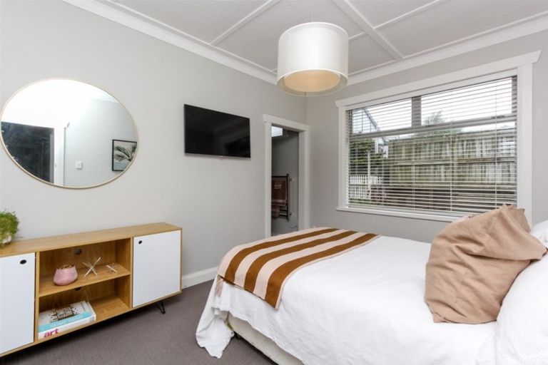 Photo of property in 30 Nobs Line, Strandon, New Plymouth, 4312