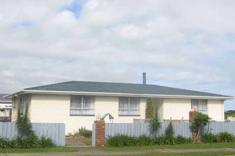 Photo of property in 4 Rangitake Drive, Spotswood, New Plymouth, 4310