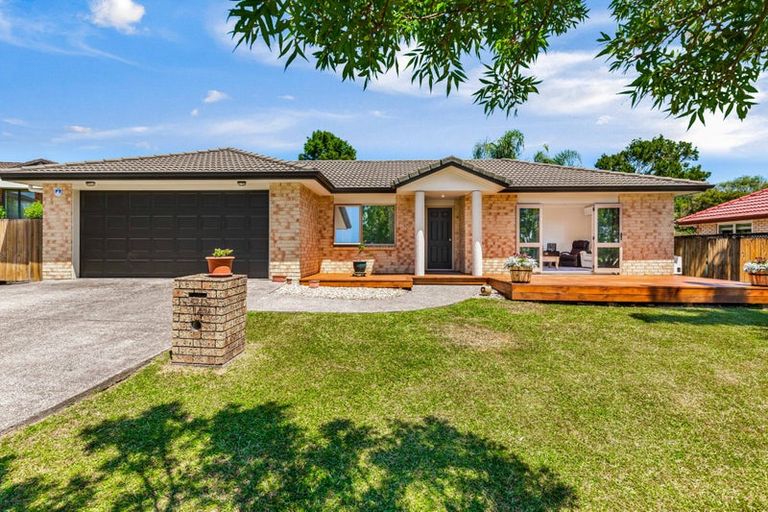 Photo of property in 14 Semillon Avenue, Henderson, Auckland, 0612