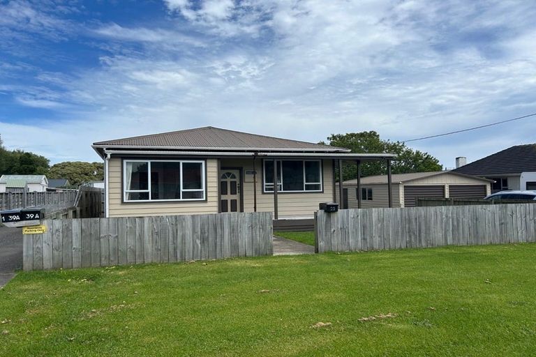 Photo of property in 39 Blake Street, Waitara, 4320