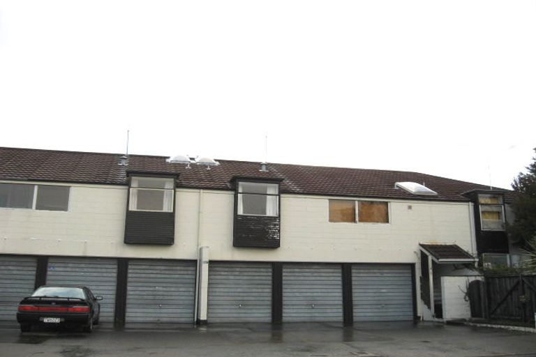 Photo of property in 2/107 Holly Road, St Albans, Christchurch, 8014