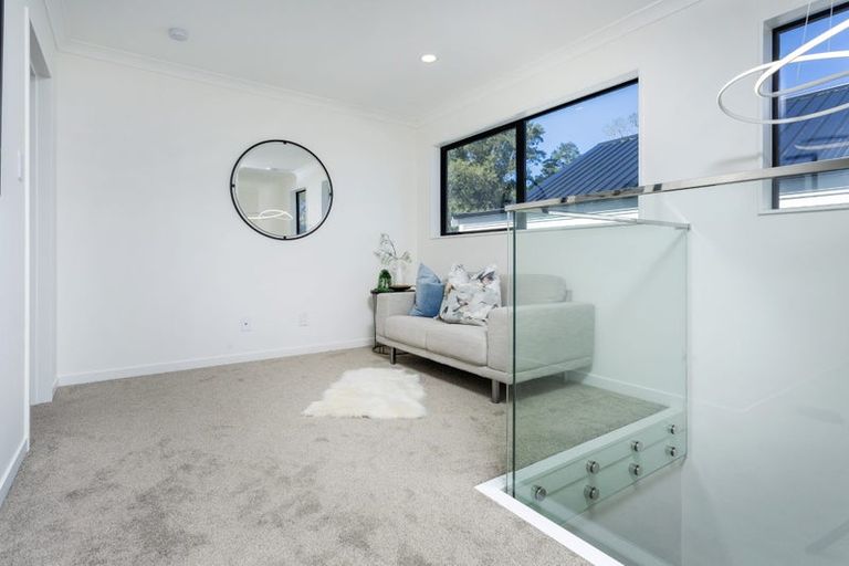 Photo of property in 24b Scarlock Avenue, Browns Bay, Auckland, 0630