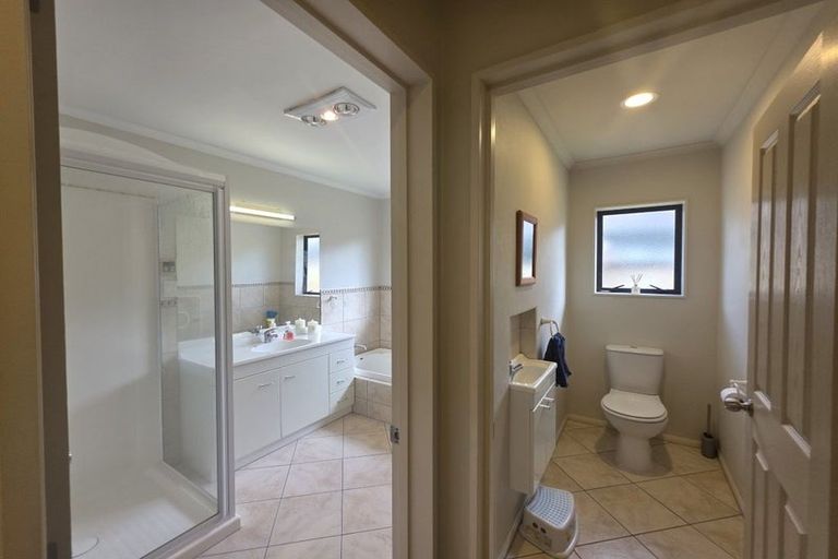 Photo of property in 15 Popata Close, Papamoa Beach, Papamoa, 3118