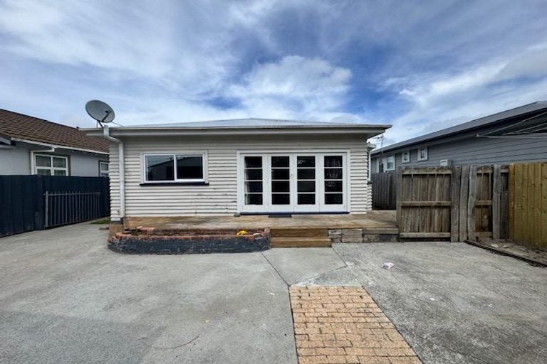 Photo of property in 55 Rhona Street, Linwood, Christchurch, 8062