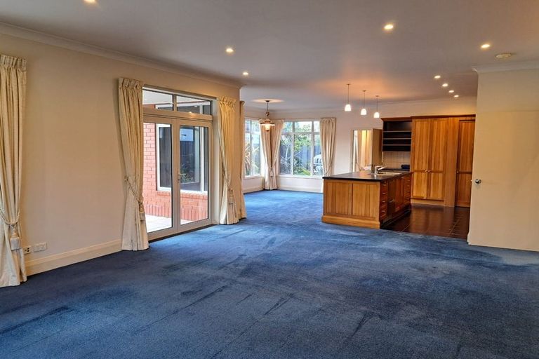 Photo of property in 11 Kereru Lane, Riccarton, Christchurch, 8011