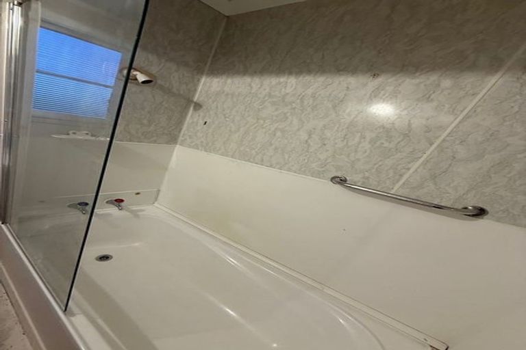 Photo of property in 215 Clyde Street, Balclutha, 9230