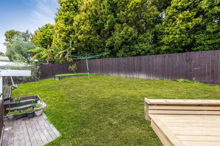 Photo of property in 64 Lemnos Place, Titirangi, Auckland, 0604