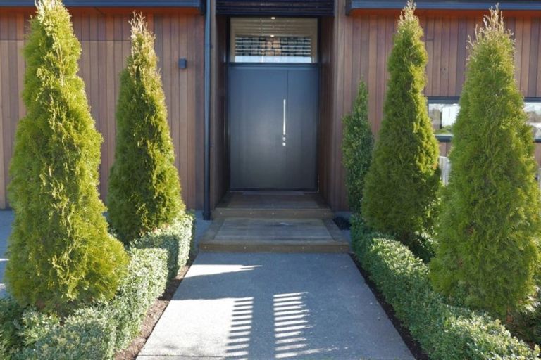 Photo of property in 1 Rostrevor Place, Mairehau, Christchurch, 8052