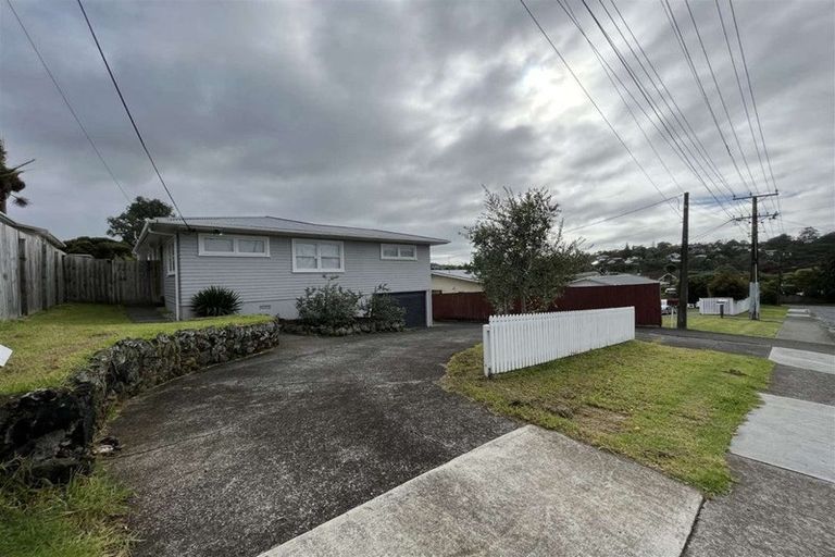 Photo of property in 1/23 Levesque Street, Birkdale, Auckland, 0626