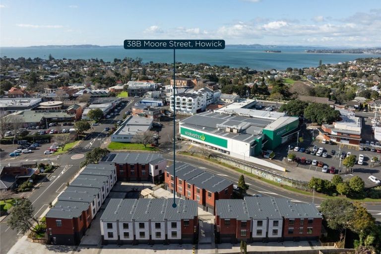 Photo of property in 39 Fencible Drive, Howick, Auckland, 2014