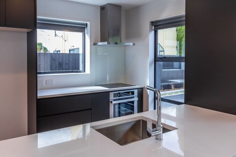 Photo of property in 6/112 Purchas Street, Edgeware, Christchurch, 8013