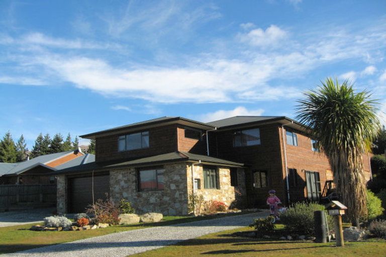 Photo of property in 4 Hillview Place, Wanaka, 9305