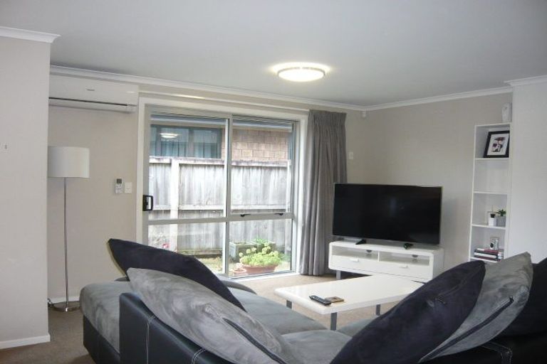 Photo of property in 27u8 Jones Crescent, Melville, Hamilton, 3206