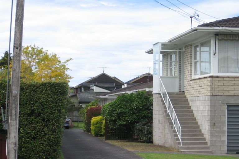 Photo of property in 4/765 Beach Road, Browns Bay, Auckland, 0630