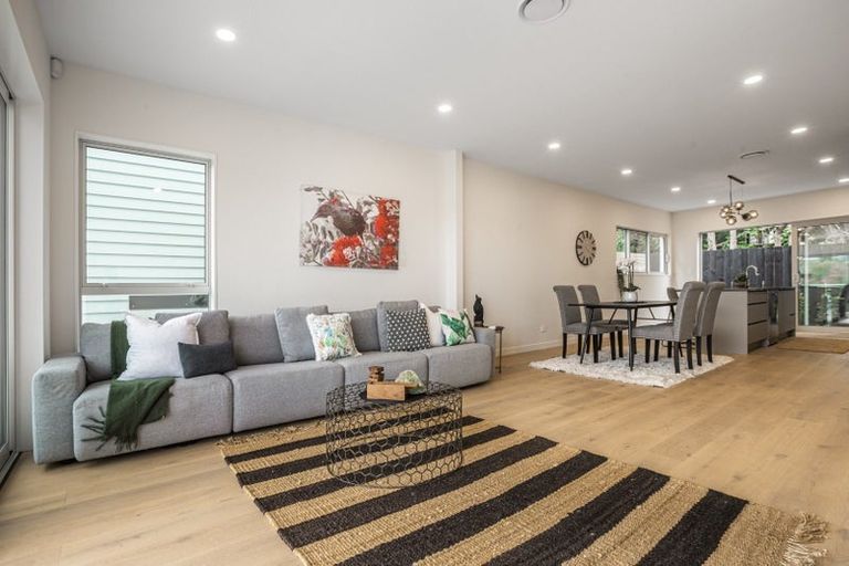 Photo of property in 55b Merriefield Avenue, Forrest Hill, Auckland, 0620