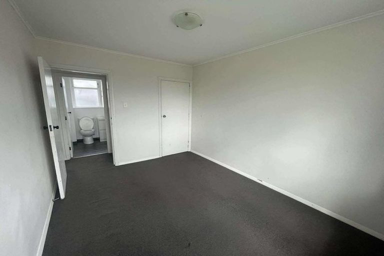 Photo of property in 39 Ruahine Street, Paraparaumu, 5032