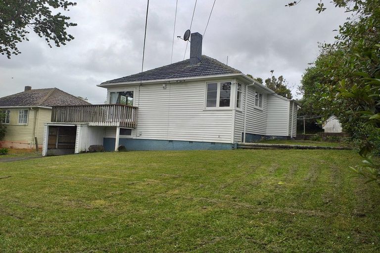 Photo of property in 253 Great North Road, Henderson, Auckland, 0612