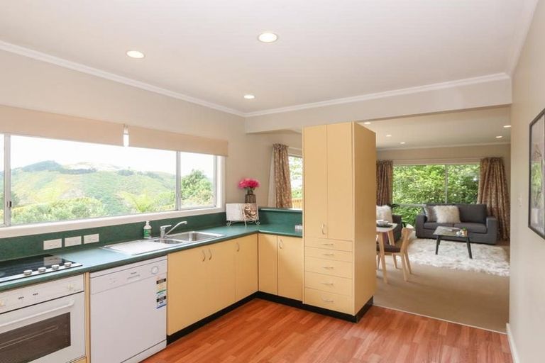 Photo of property in 5 Maldive Street, Khandallah, Wellington, 6035