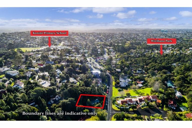 Photo of property in 27 Wirihana Road, Titirangi, Auckland, 0604