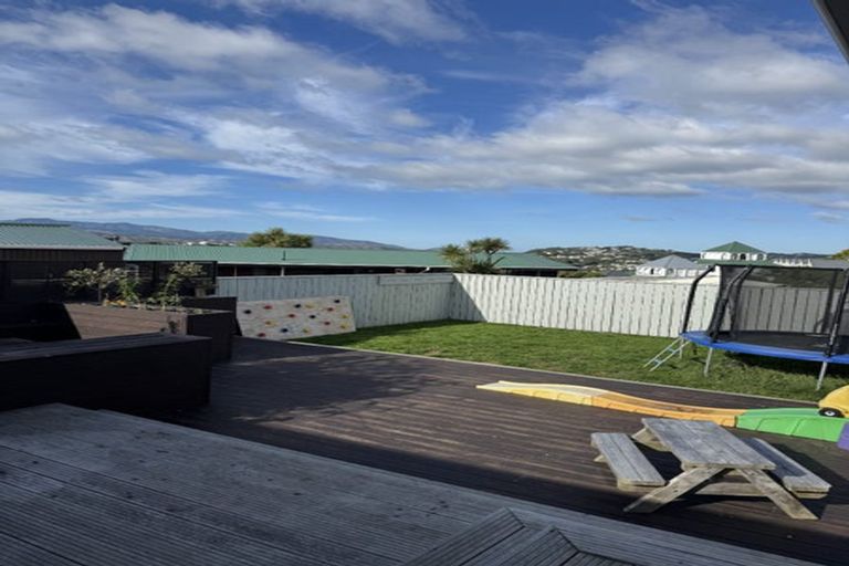 Photo of property in 158 Akaroa Drive, Maupuia, Wellington, 6022