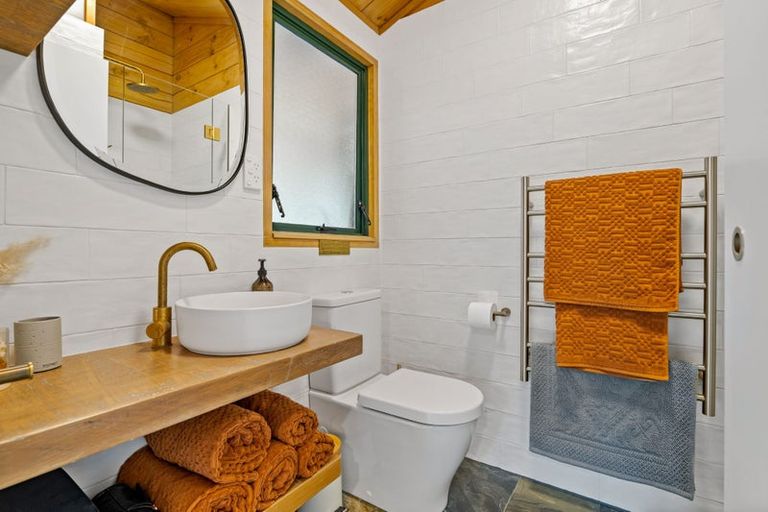 Photo of property in 241a Ararimu Valley Road, Helensville, Waimauku, 0882