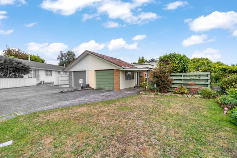 Photo of property in 7 Roband Crescent, Brown Owl, Upper Hutt, 5018