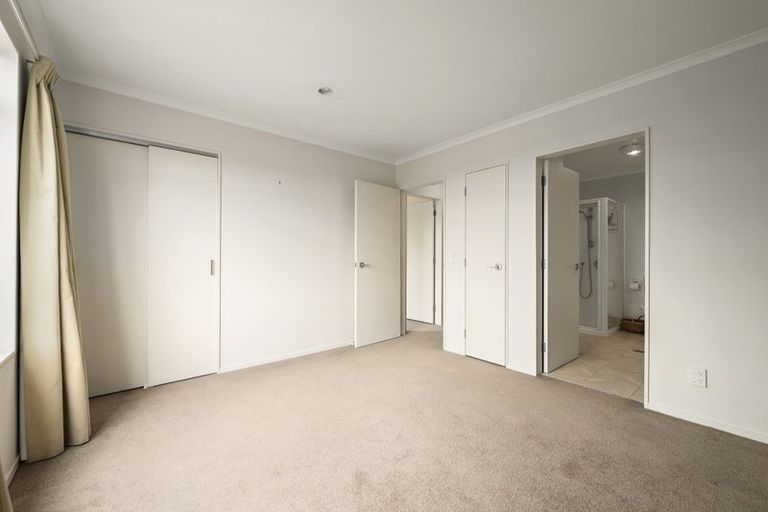 Photo of property in 52 Fortunatus Street, Brooklyn, Wellington, 6021