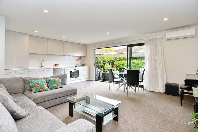 Photo of property in 2/68 Ward Street, Addington, Christchurch, 8024