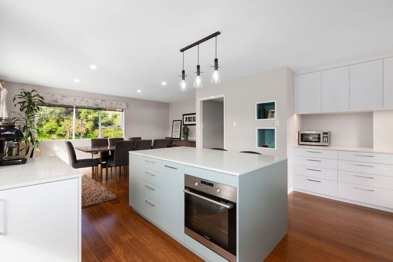 Photo of property in 20 Sailmaker Close, Whitby, Porirua, 5024