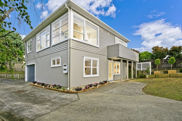 Photo of property in 1/221 Lake Road, Belmont, Auckland, 0622