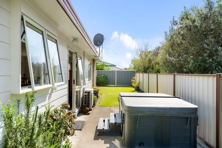Photo of property in 2/166 Guppy Road, Taradale, Napier, 4112