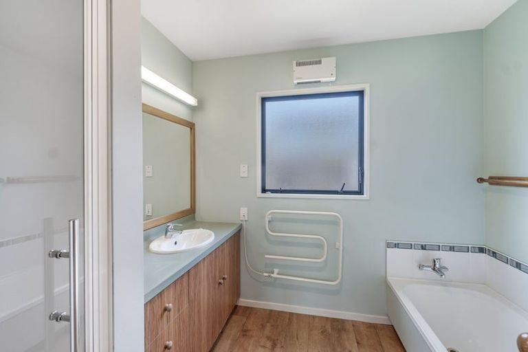 Photo of property in 9 Buscot Gate, Avonhead, Christchurch, 8042